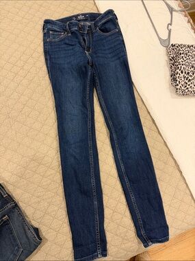 Hollister Women's Dark Wash Skinny Jeans